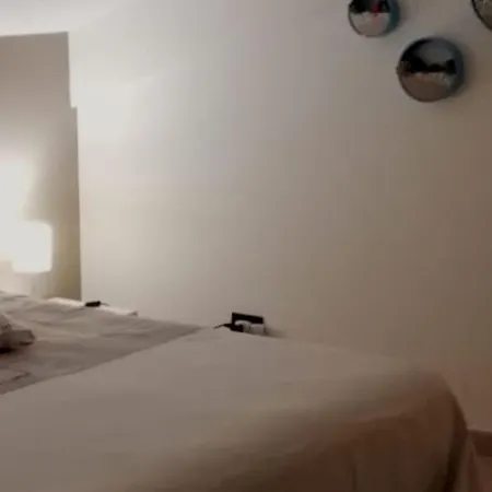 Esperienza Luxury Fronte Mare Con Piscina Appartement *