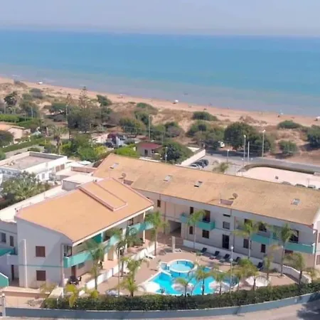Esperienza Luxury Fronte Mare Con Piscina