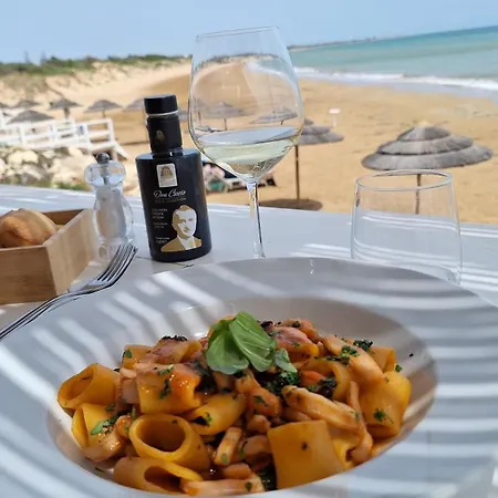 Esperienza Luxury Fronte Mare Con Piscina